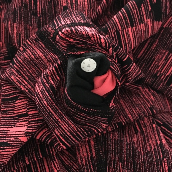 Lululemon High Times Pant Size 4 - Picture 8 of 11